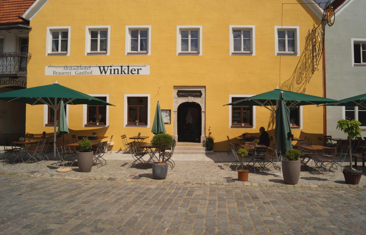 Altstadthotel Brauereigasthof Winkler Berching Dış mekan fotoğraf