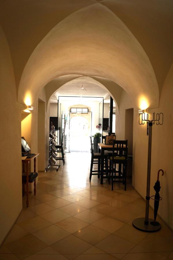 Altstadthotel Brauereigasthof Winkler Berching Dış mekan fotoğraf