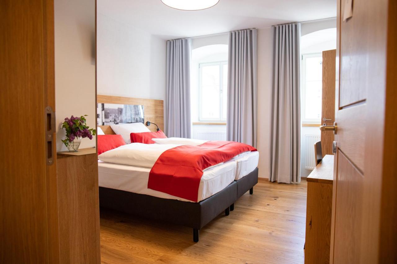 Altstadthotel Brauereigasthof Winkler Berching Dış mekan fotoğraf