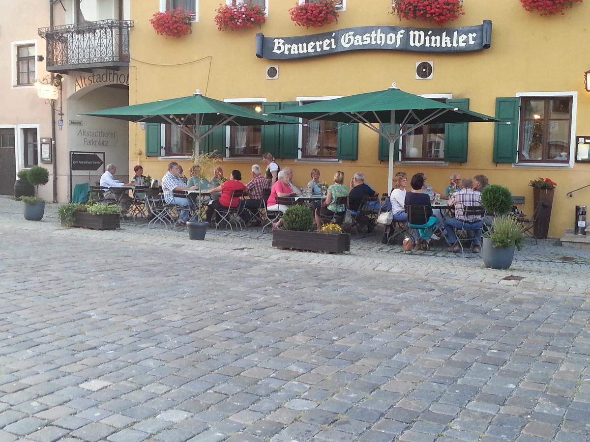 Altstadthotel Brauereigasthof Winkler Berching Dış mekan fotoğraf